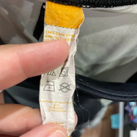 Lucy Leggings for Yoga or Pilates White and Black Waves Print Size XS GUC - Picture 7 of 7